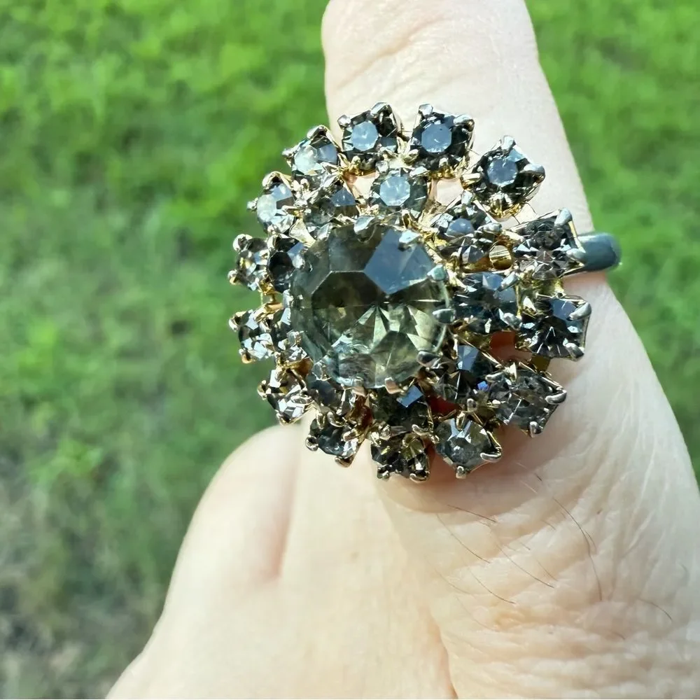 VINTAGE ADJUSTABLE SILVER RING WITH LARGE ROUND CRYSTAL CLUSTER – STATEMENT JEW